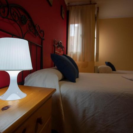 Alojamiento Turistico "El Torreon" Guest House Fresneda de la Sierra Exterior photo